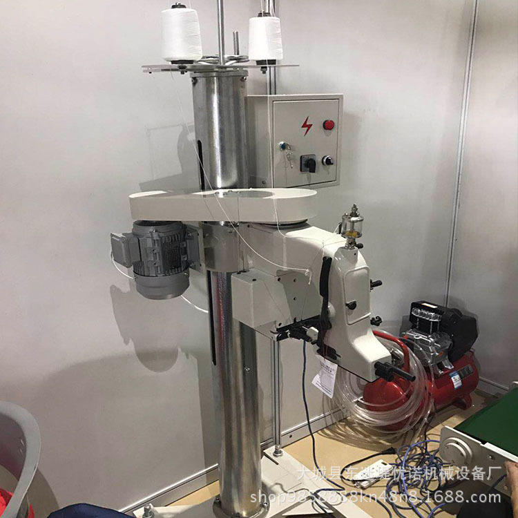 顆粒包裝機(jī)白底.jpg