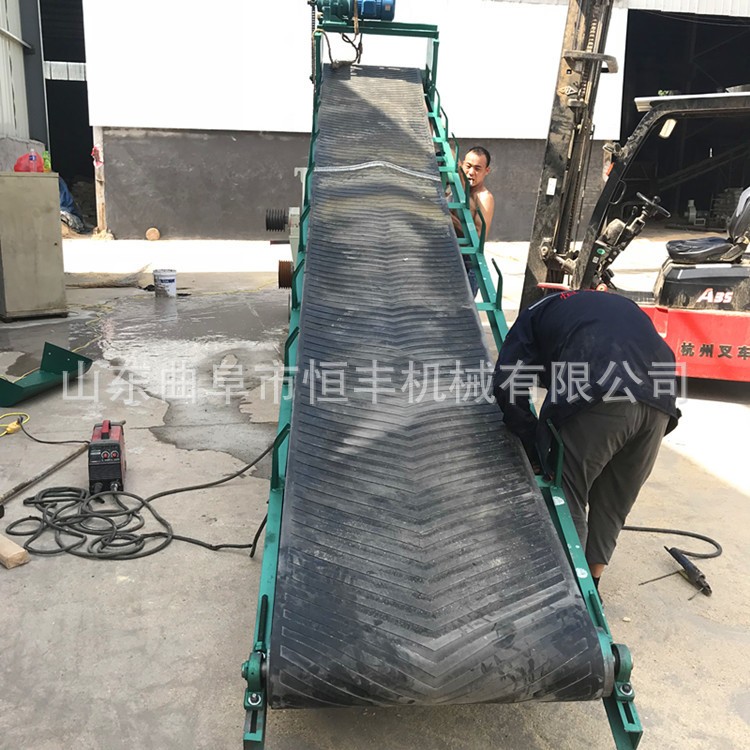 高品質(zhì)裝車糧食皮帶輸送機(jī) 升降移動式皮帶輸送機(jī) 加厚皮帶輸送機(jī)