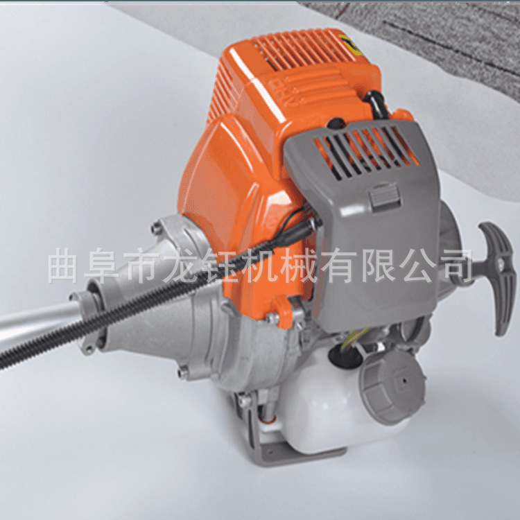 斜跨式割草機
