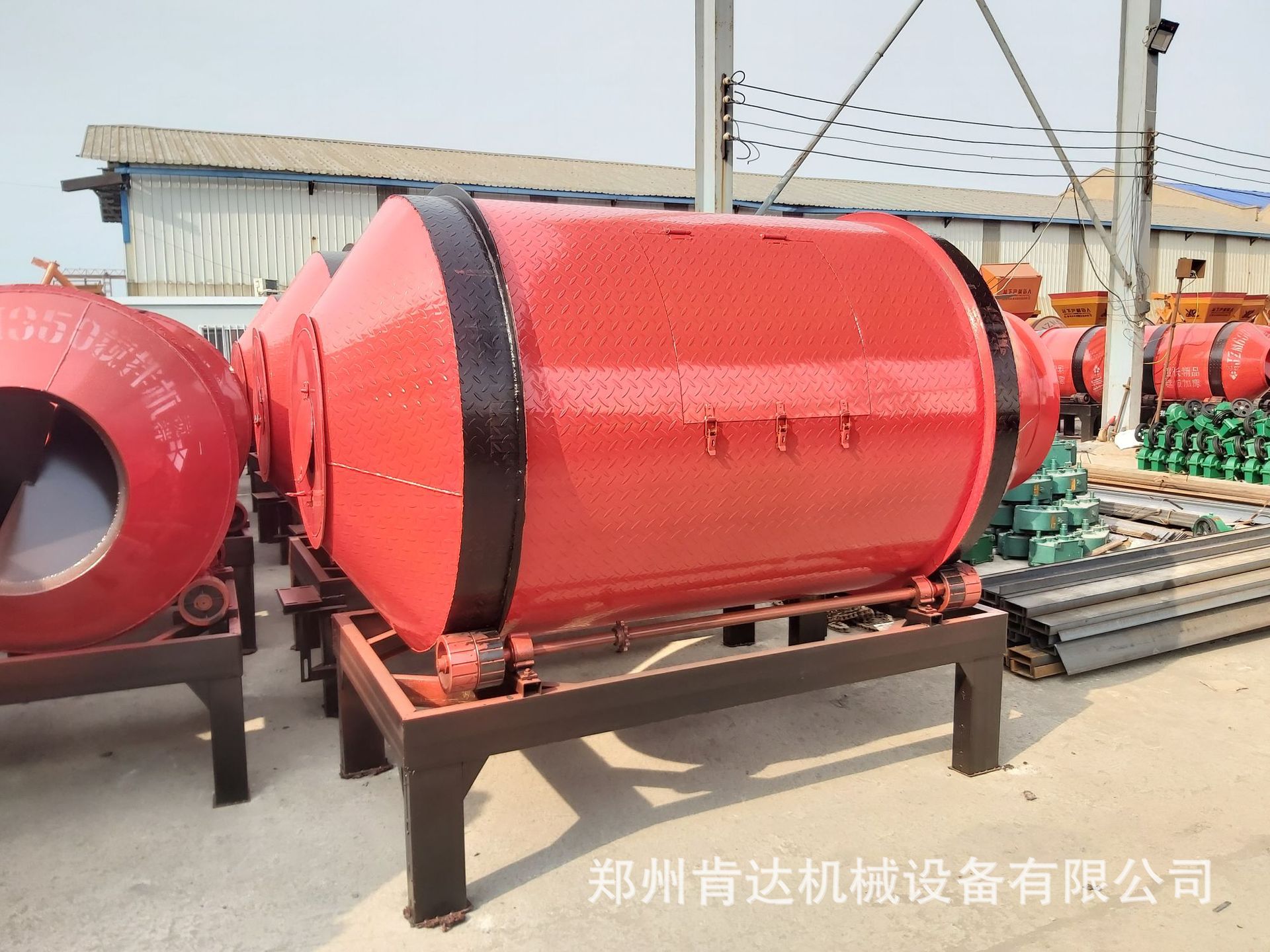 牛羊飼料機(jī)萬(wàn)昌_06.gif