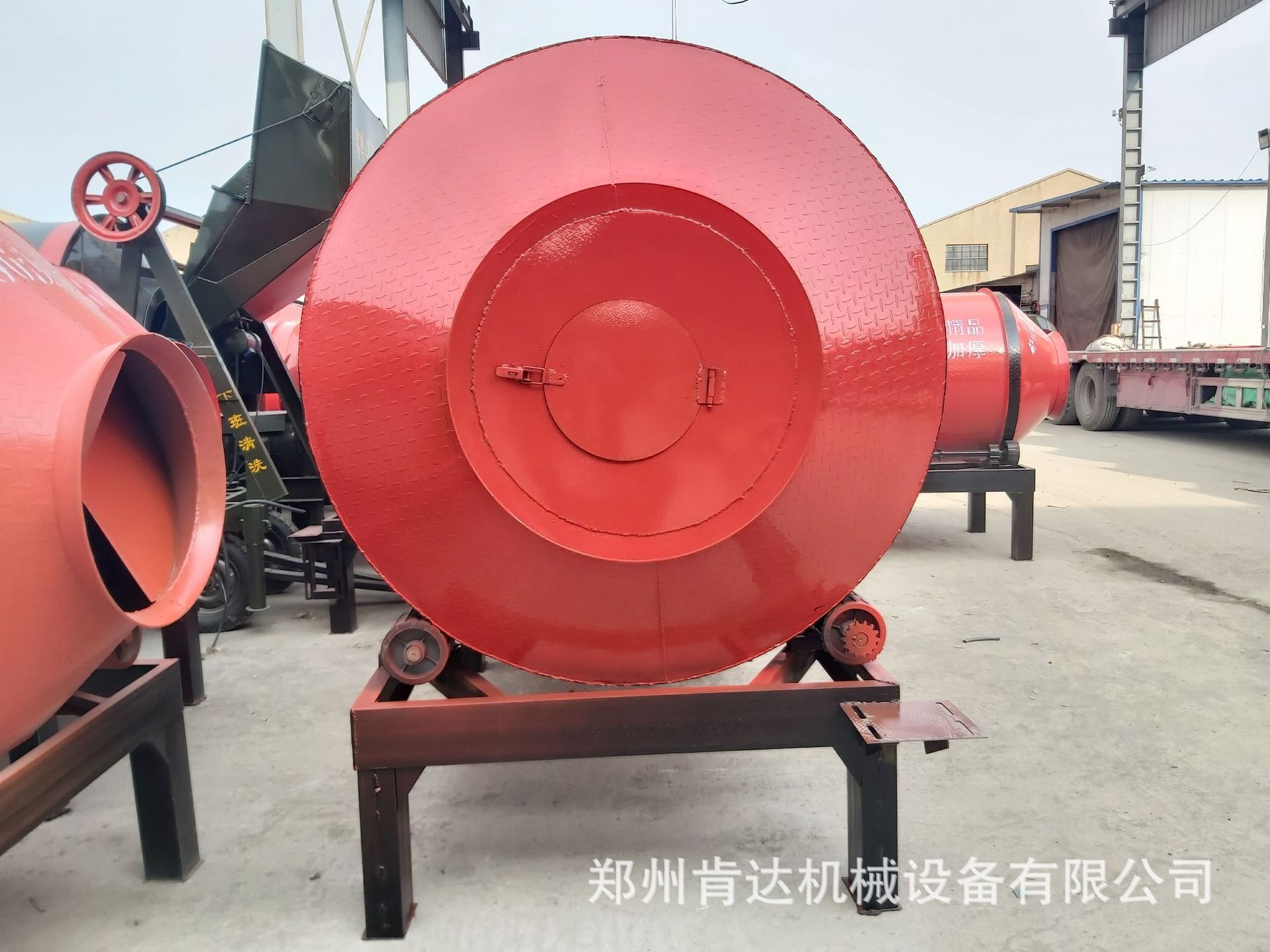 牛羊飼料機(jī)萬(wàn)昌_05.gif
