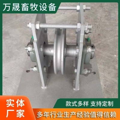 豬用刮糞機(jī)立式轉(zhuǎn)角輪 不銹鋼自動清潔糞便刮糞機(jī) 養(yǎng)豬場刮糞板