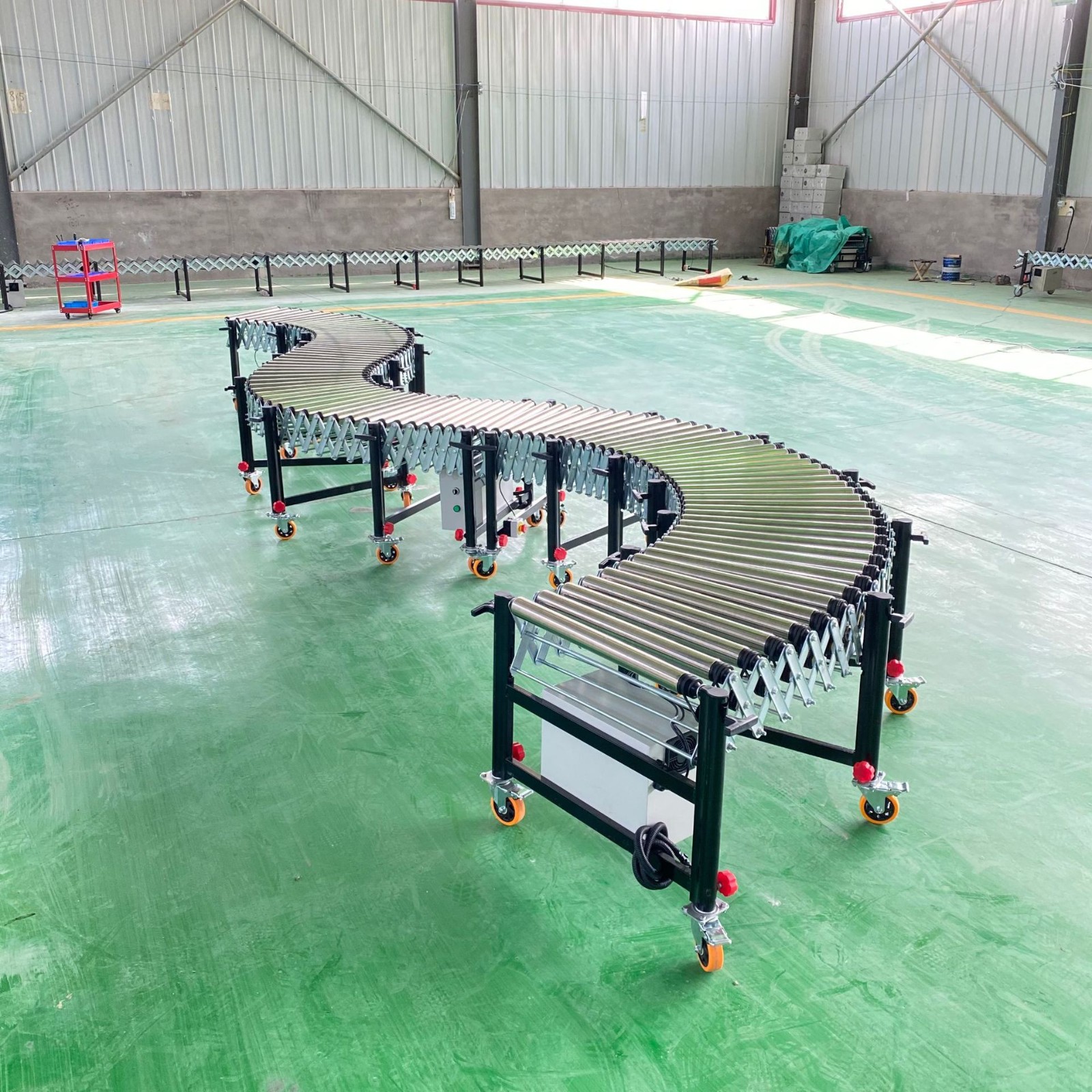 伸縮式動力滾筒輸送機(jī)動力伸縮輸送線電動傳送快遞物流分揀流水線