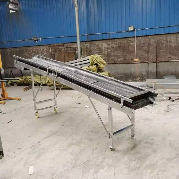 水泥裝車(chē)用皮帶輸送帶 600mm寬度 車(chē)載折疊皮帶爬坡機(jī)