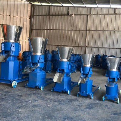 廠家對輥飼料顆粒機 小型家用雞鴨顆粒機 210玉米草葉飼料顆粒機
